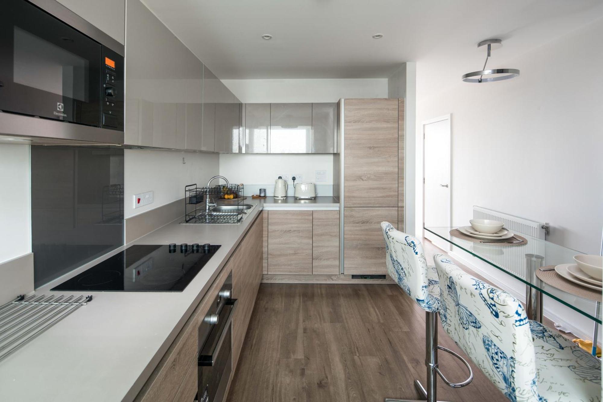Canning Town -2 Bed Luxury Apartment Londen Buitenkant foto